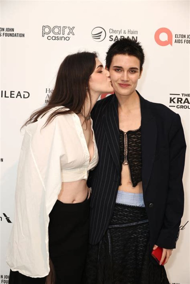 Lilli Kay's Girlfriend: Unveiling The Mystery Behind Her Love Life